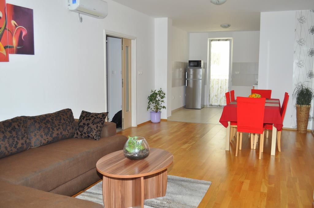 Apartment Kristijan Makarska Buitenkant foto