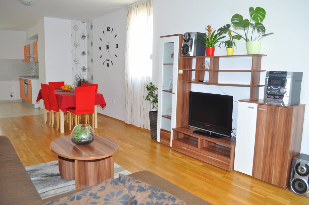 Apartment Kristijan Makarska Buitenkant foto
