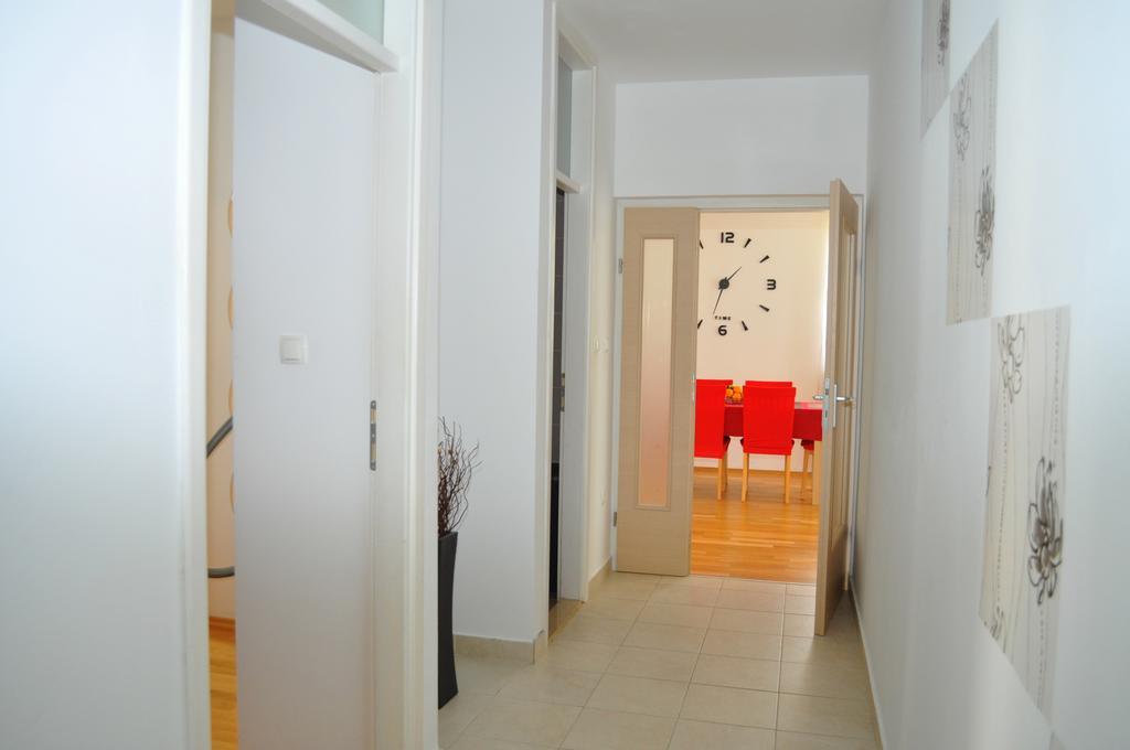 Apartment Kristijan Makarska Buitenkant foto